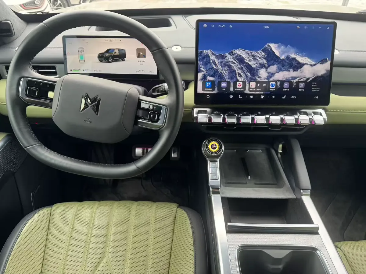 2025 M Hero WarriorM817 1.5T 197HP L4 2DHT PHEV,autocango,china used car exporter,china ev exporter,chinese used car exporter,chinese used ev exporter