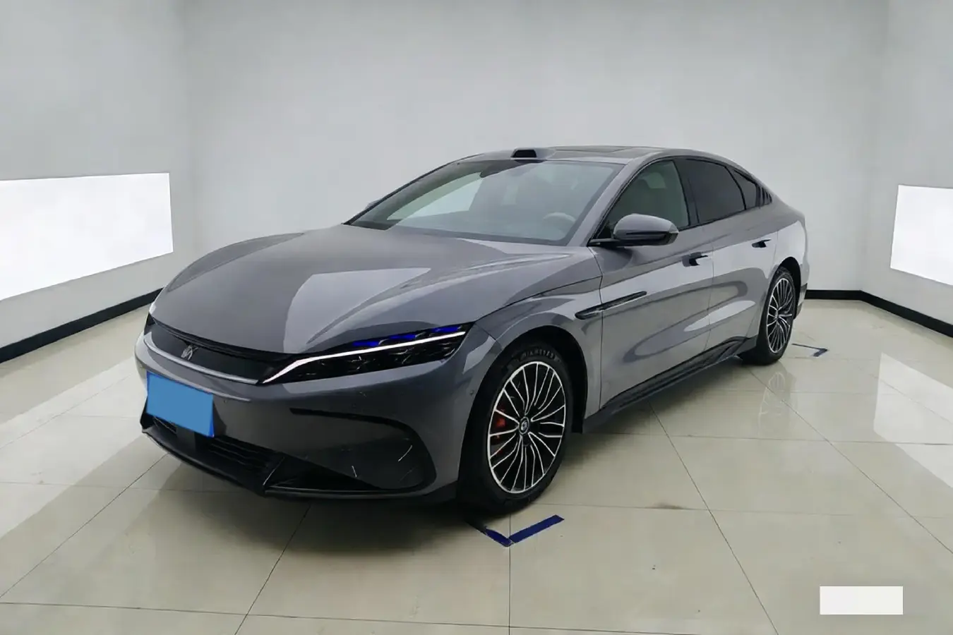 2025 BYD Han BEV 79.6KWH