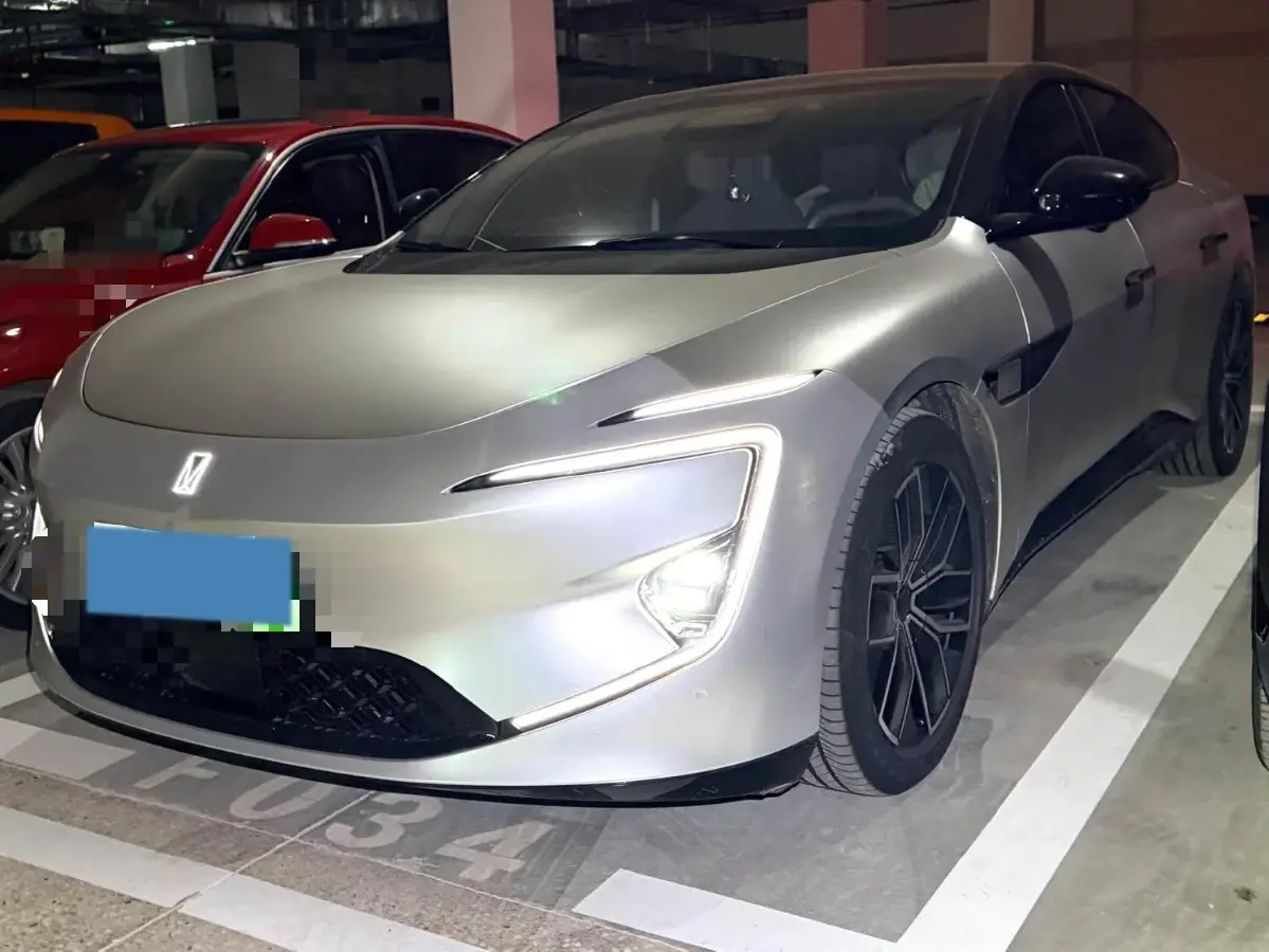 2025 Avatr 12 1.5T 156HP L4 REEV 39.05KWH