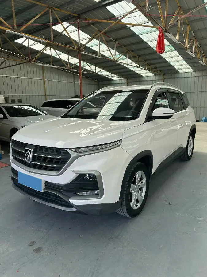 2018 BaoJun 530 1.5T 150HP L4 6MT