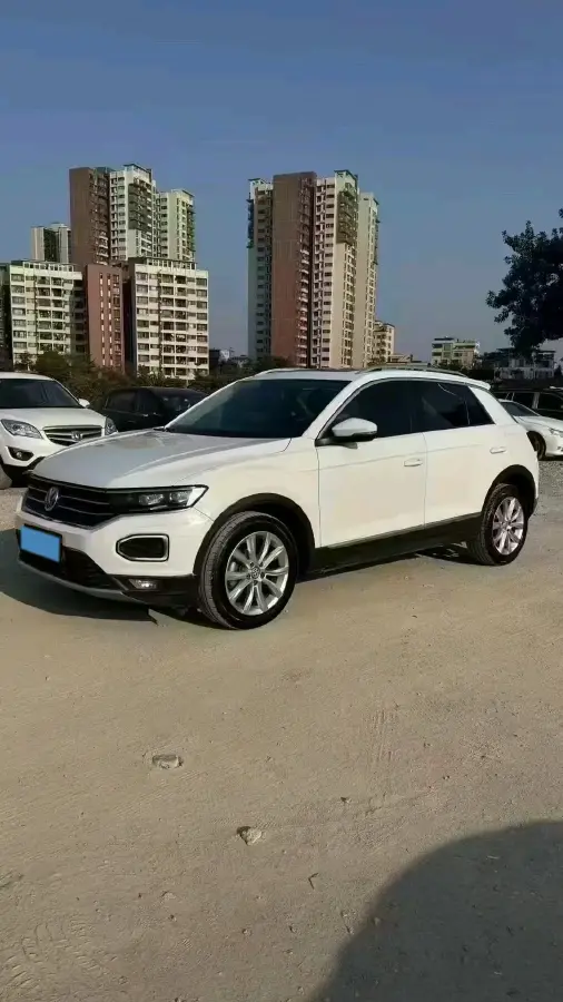 2020 Volkswagen T-Roc 1.4T 150HP L4 7DCT