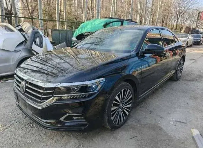 2019 Volvo V40 1.5T 152HP L4 6AT