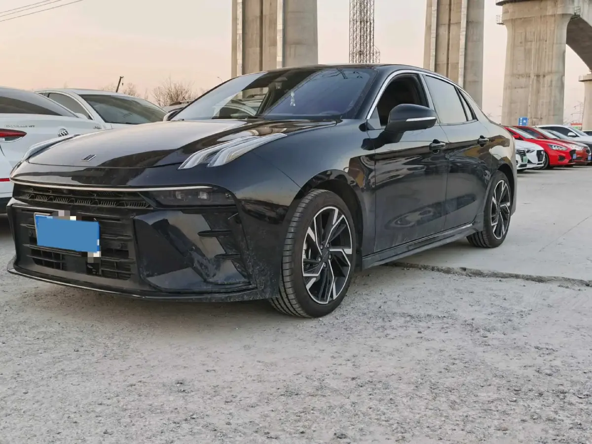 2025 LYNK&CO 03 1.5T 181HP L4 7DCT