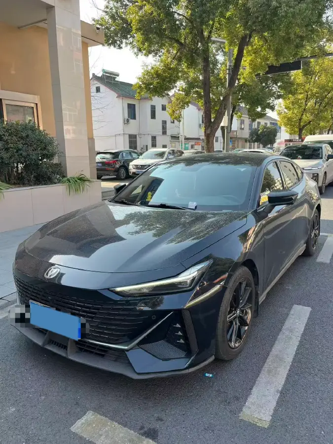 2023 ChangAn UNI-V 1.5T 188HP L4 7DCT