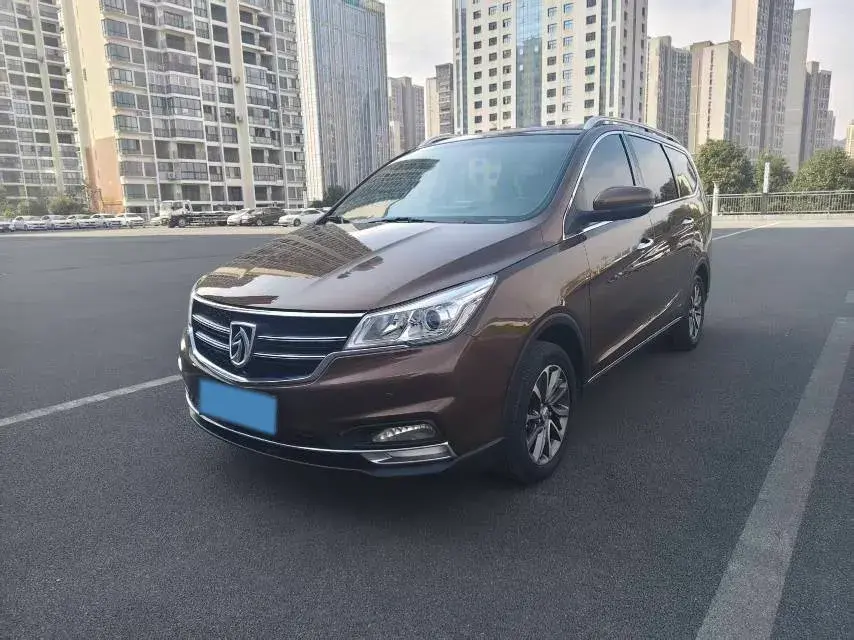 2017 BaoJun 730 1.5T 150HP L4 6MT