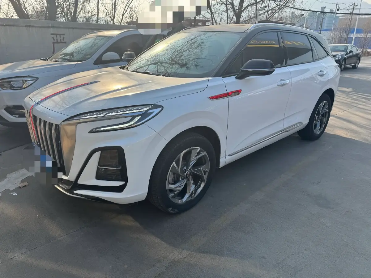 2023 HongQi HS3 2.0T 252HP L4 8AT
