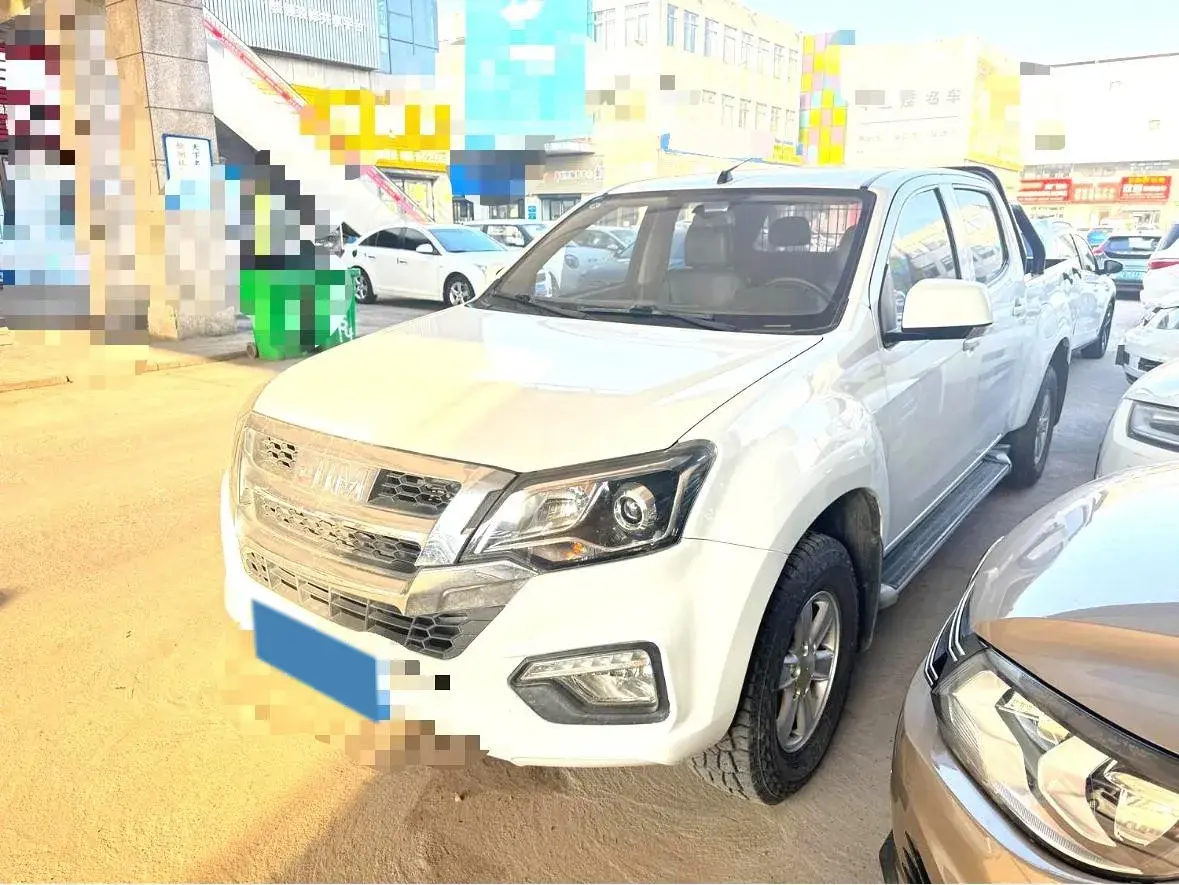 2022 Isuzu RE-MAX Jim 2.8T 120HP L4 5MT