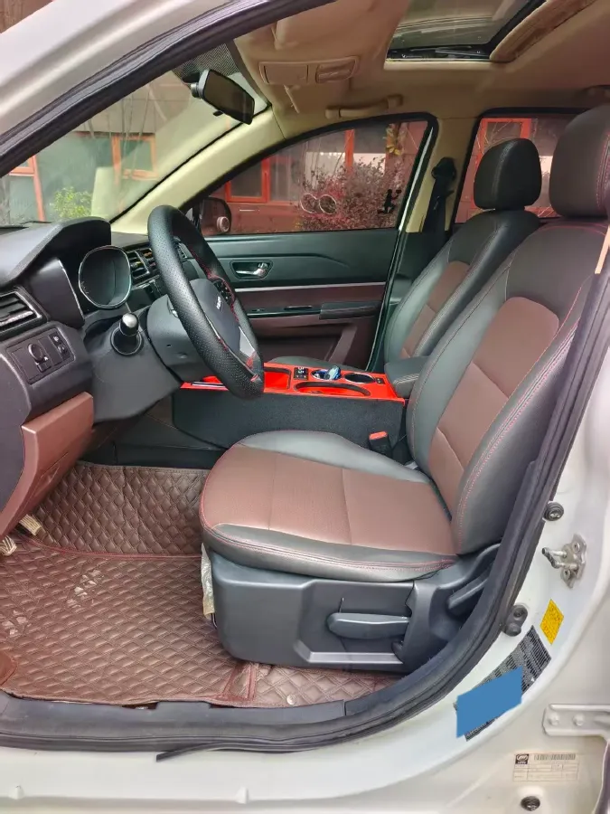 2016 LiFan MaiWei 1.5L 109HP L4 5MT,autocango,china used car exporter,china ev exporter,chinese used car exporter,chinese used ev exporter