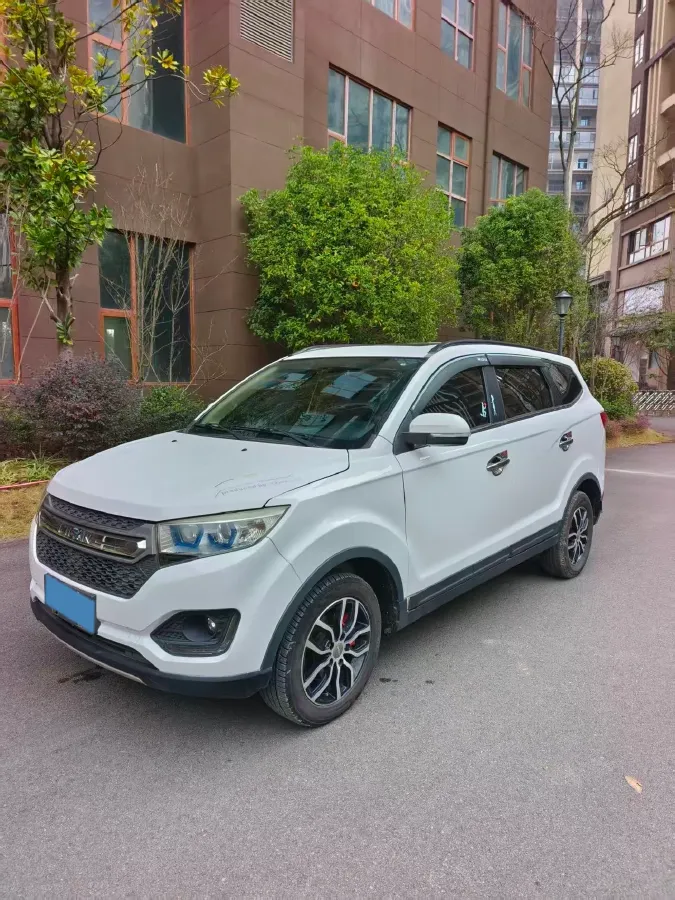 2016 LiFan MaiWei 1.5L 109HP L4 5MT,autocango,china used car exporter,china ev exporter,chinese used car exporter,chinese used ev exporter