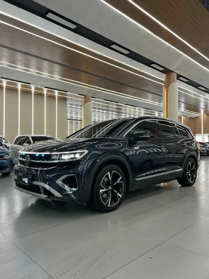 2022 Volkswagen Talagon 2.0T 220HP L4 7DCT