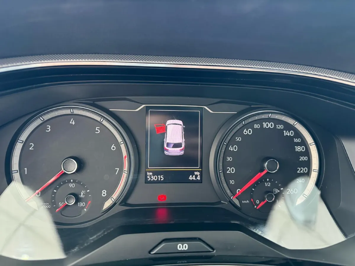 2019 Jeep Cherokee 2.0T 234HP L4 9AT,autocango,china used car exporter,china ev exporter,chinese used car exporter,chinese used ev exporter