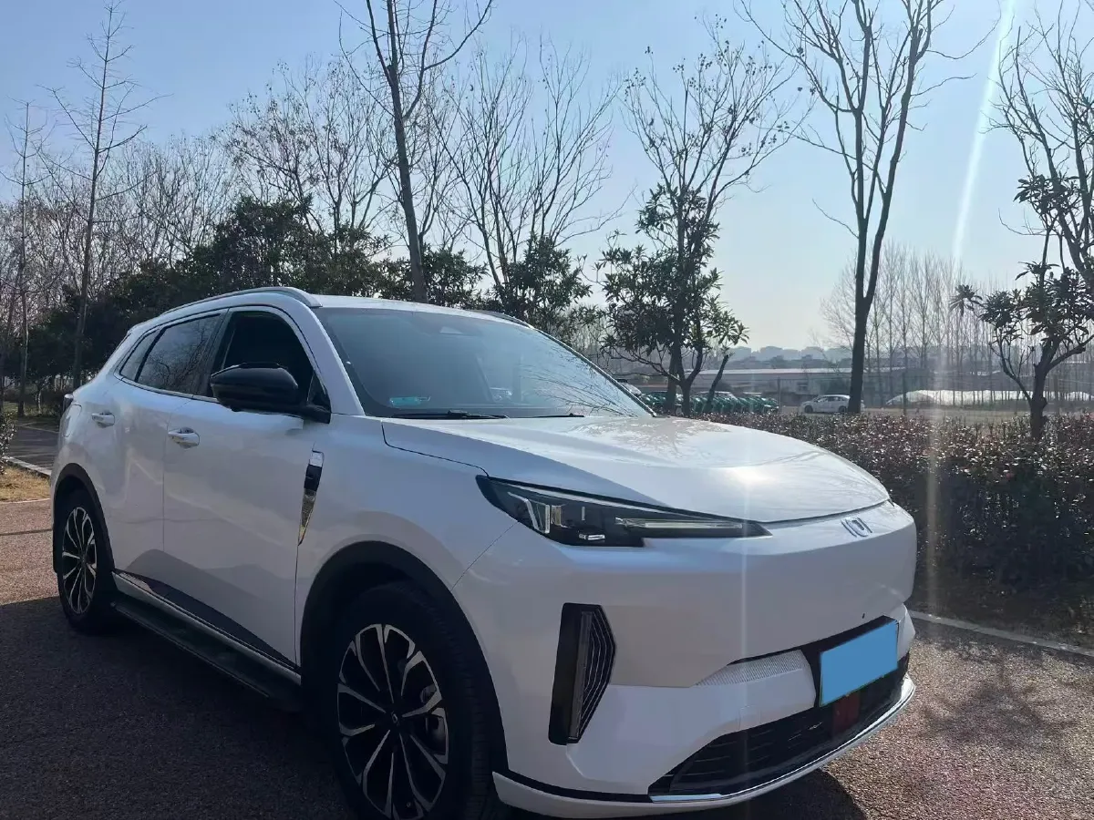 2025 ChangAn QiYuan Q05 Classic 1.5L 98HP L4 E-CVT PHEV 18.4KWH,autocango,china used car exporter,china ev exporter,chinese used car exporter,chinese used ev exporter