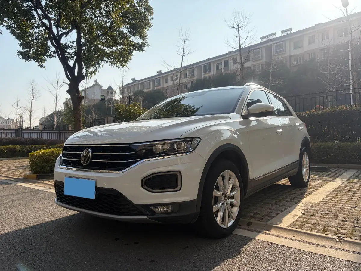 2020 Volkswagen T-Roc 1.4T 150HP L4 7DCT