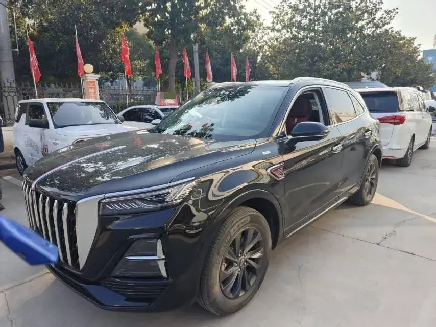 2023 HongQi HS5 2.0T 252HP L4 8AT