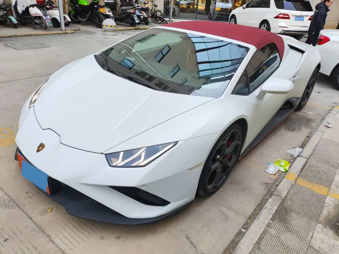 2019 Lamborghini Huracán 5.2L 640HP V10 7DCT