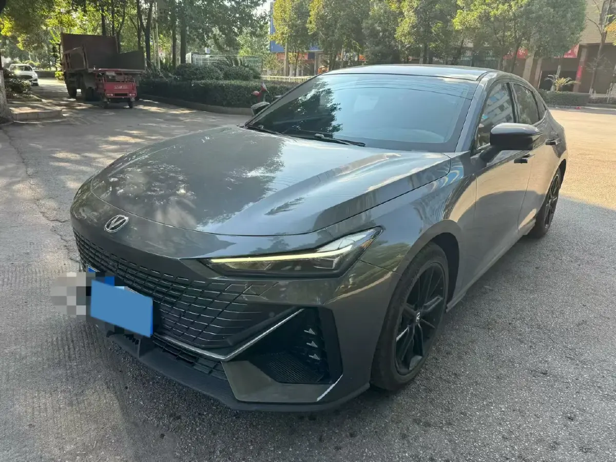 2023 ChangAn UNI-V 1.5T 188HP L4 7DCT