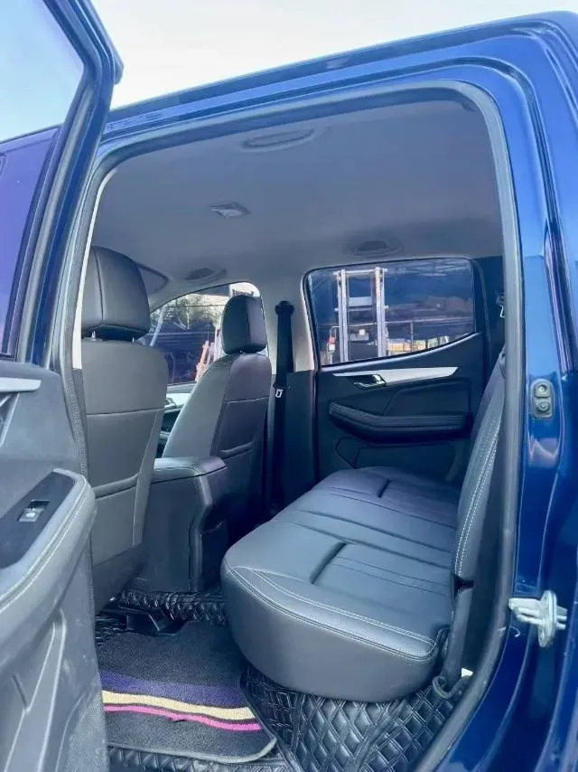 2020 JMC BaoDian 2.5T 140HP L4 5MT,autocango,china used car exporter,china ev exporter,chinese used car exporter,chinese used ev exporter