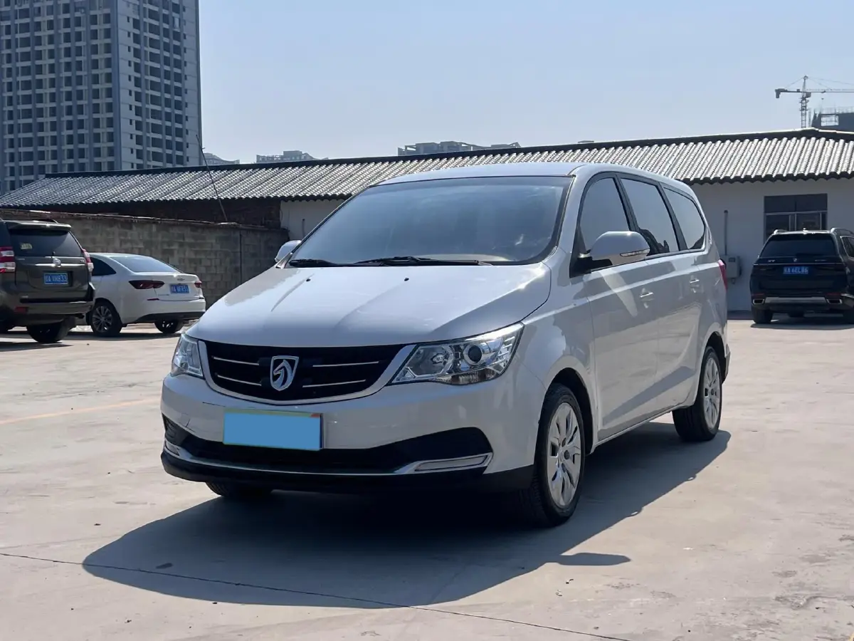 2019 BaoJun 730 1.5L 105HP L4 6MT