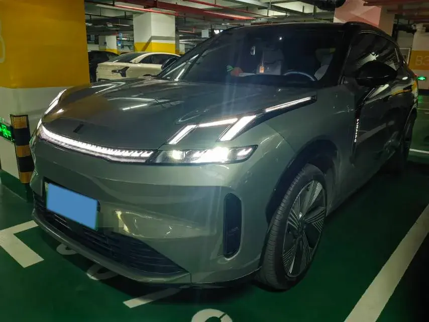 2025 Lincoln Corsair 2.0T 261HP L4 8AT