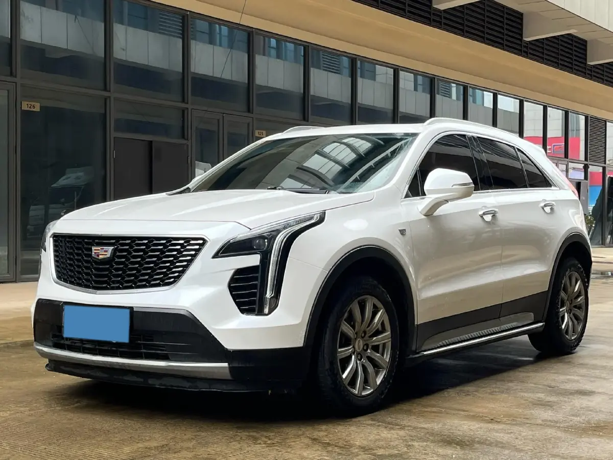 2020 Cadillac XT4 2.0T 241HP L4 9AT