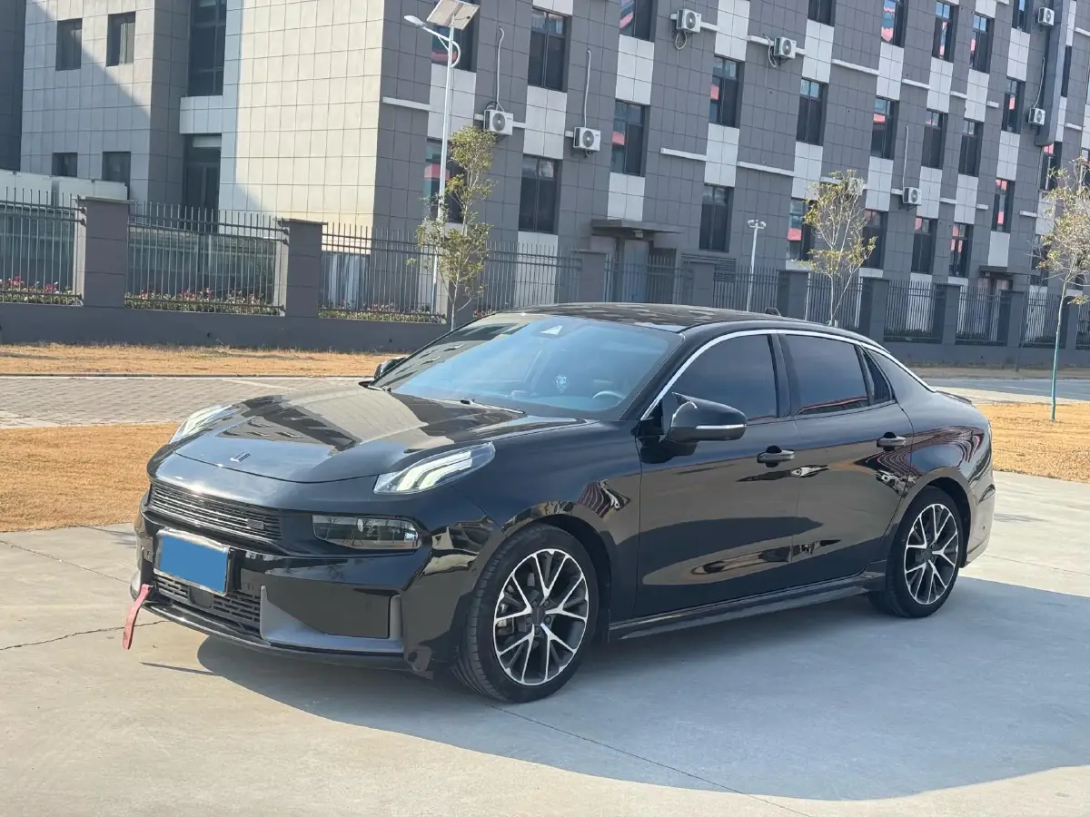 2022 LYNK&CO 03 2.0T 190HP L4 7DCT