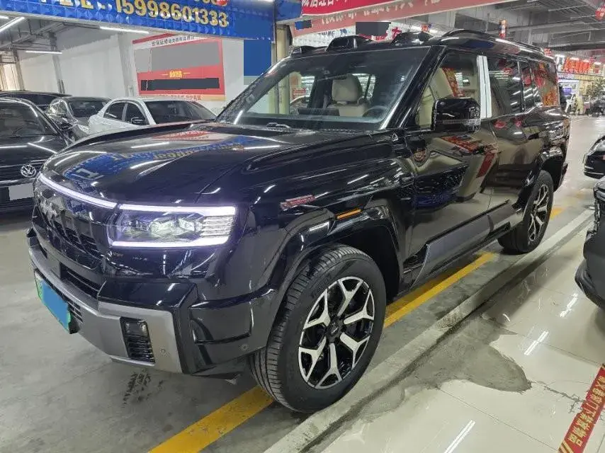 2025 FangChengBao Bao 8 2.0T 245HP L4 E-CVT PHEV 36.8KWH
