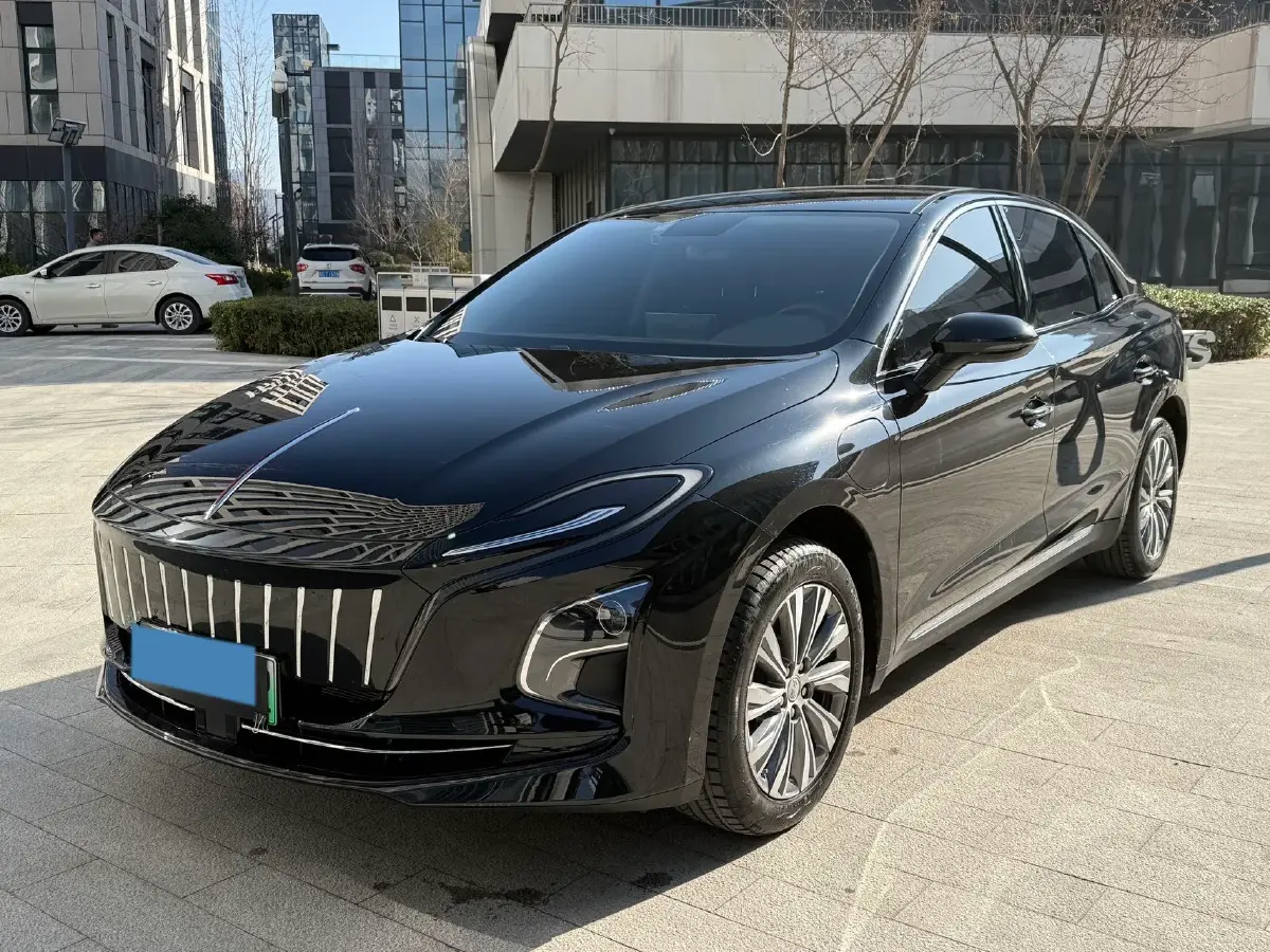 2024 HongQi E-QM5 BEV 72KWH