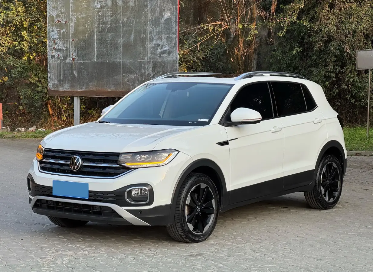 2021 Volkswagen Tacqua 1.5L 113HP L4 6AT