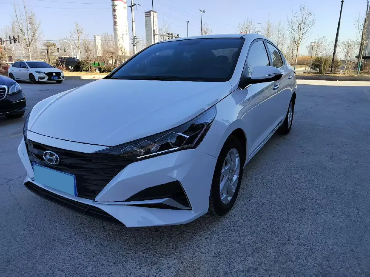2020 Hyundai Verna 1.4L 100HP L4 6MT