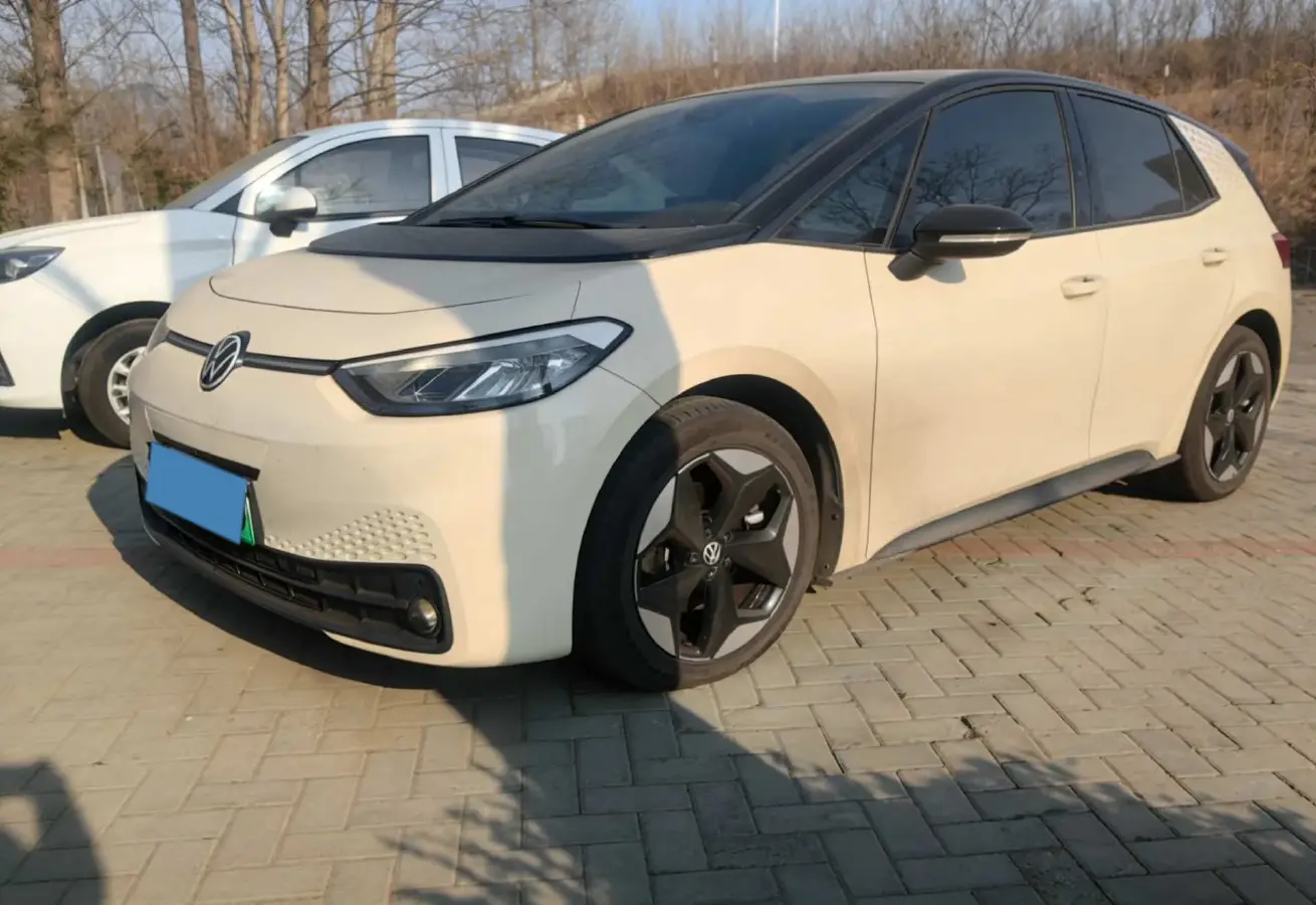 2025 Volkswagen ID.3 BEV 53.6KWH