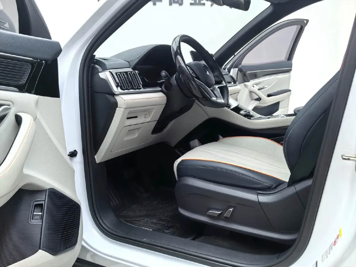 2022 Ruichi Auto EC35 BEV 82HP BEV 36.288KWH,autocango,china used car exporter,china ev exporter,chinese used car exporter,chinese used ev exporter