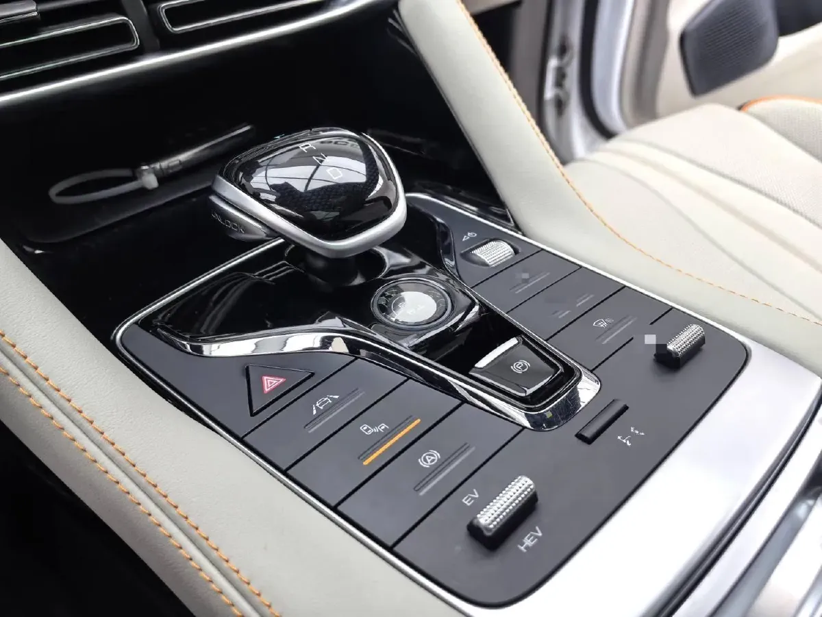 2022 Ruichi Auto EC35 BEV 82HP BEV 36.288KWH,autocango,china used car exporter,china ev exporter,chinese used car exporter,chinese used ev exporter