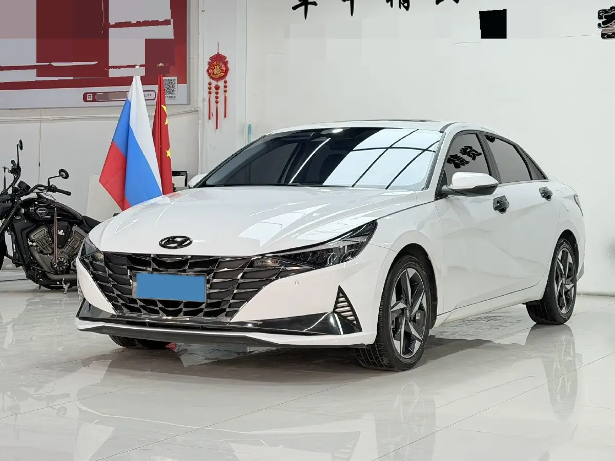 2022 Hyundai Elantra 1.5L 115HP L4 CVT