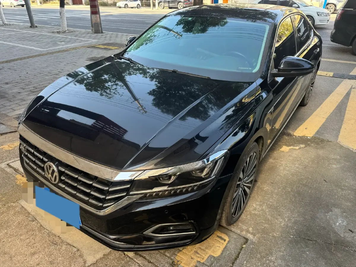 2019 Volvo V40 1.5T 152HP L4 6AT