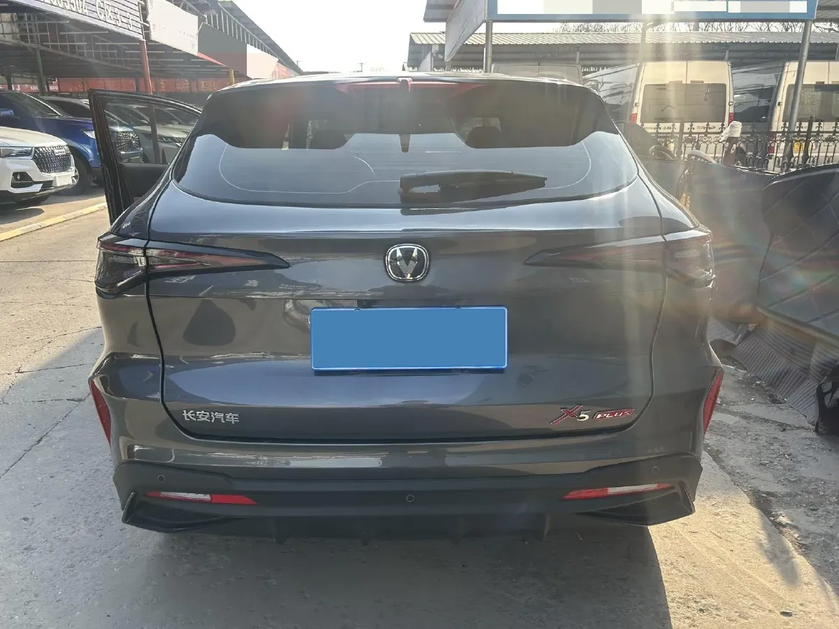 2026 ChangAn X5 PLUS 1.5T 192HP L4 7DCT,autocango,china used car exporter,china ev exporter,chinese used car exporter,chinese used ev exporter