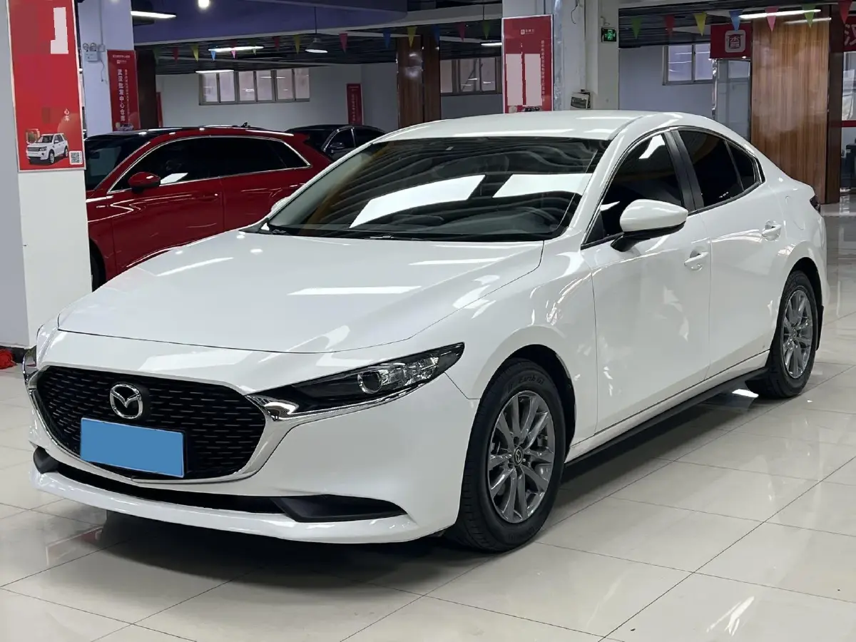 2021 Mazda 3 Axela 1.5L 117HP L4 6AT