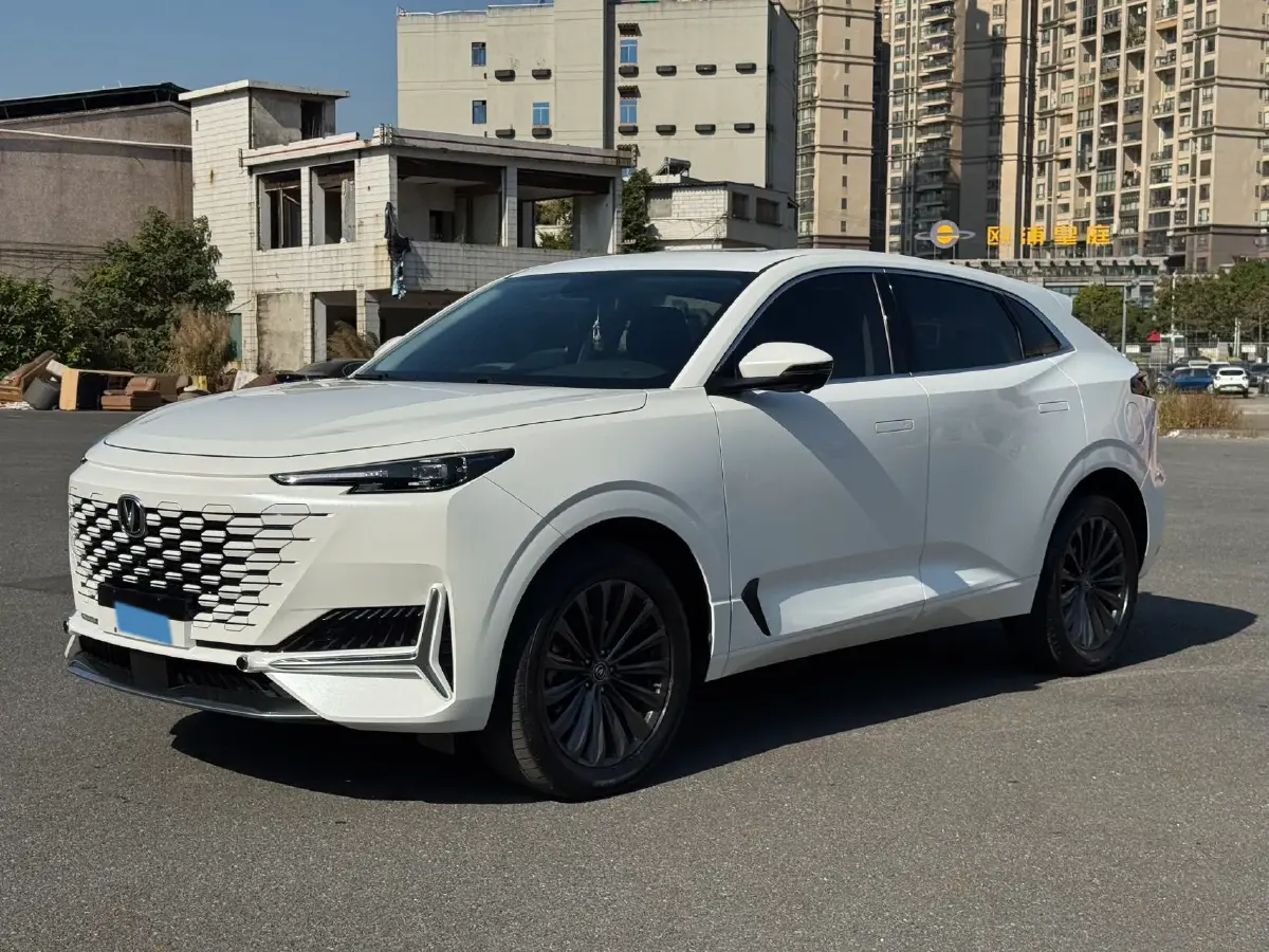 2021 ChangAn UNI-K 2.0T 233HP L4 8AT