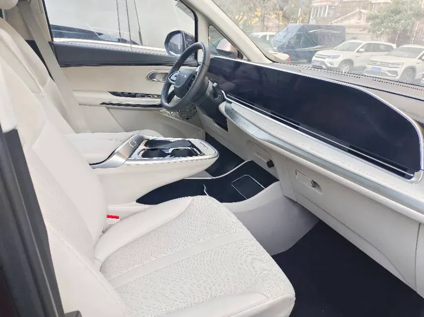 2024 MAXUS DaJia 9 1.5T 150HP L4 1DHT PHEV 24.7KWH,autocango,china used car exporter,china ev exporter,chinese used car exporter,chinese used ev exporter