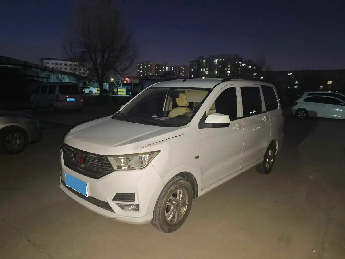 2018 WuLing HongGuang 1.5L 105HP L4 5MT