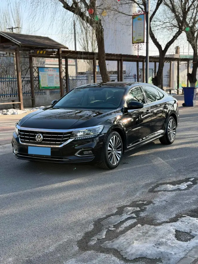 2019 Volkswagen Passat 2.0T 186HP L4 7DCT