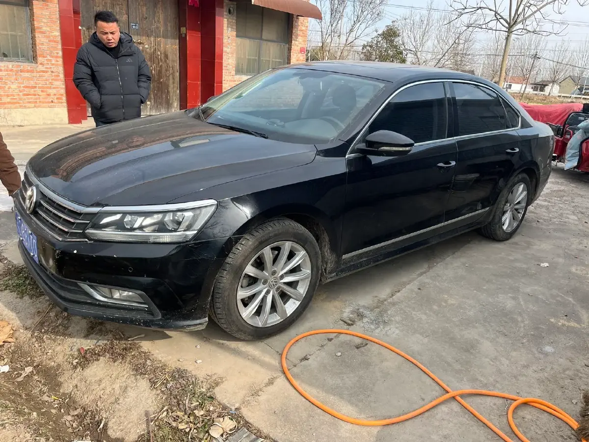 2017 Volkswagen Passat 1.8T 180HP L4 7DCT