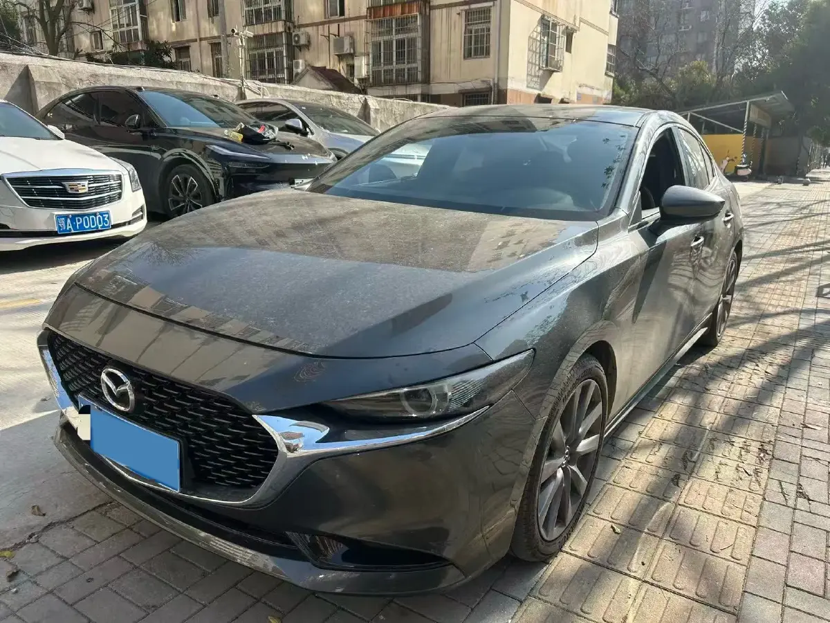 2021 Mazda 3 Axela 2.0L 158HP L4 6AT