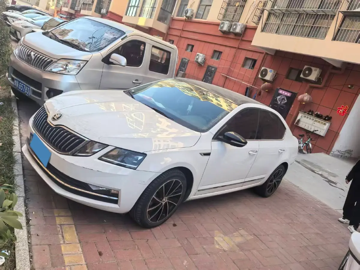 2019 Skoda Octavia 1.4T 150HP L4 7DCT