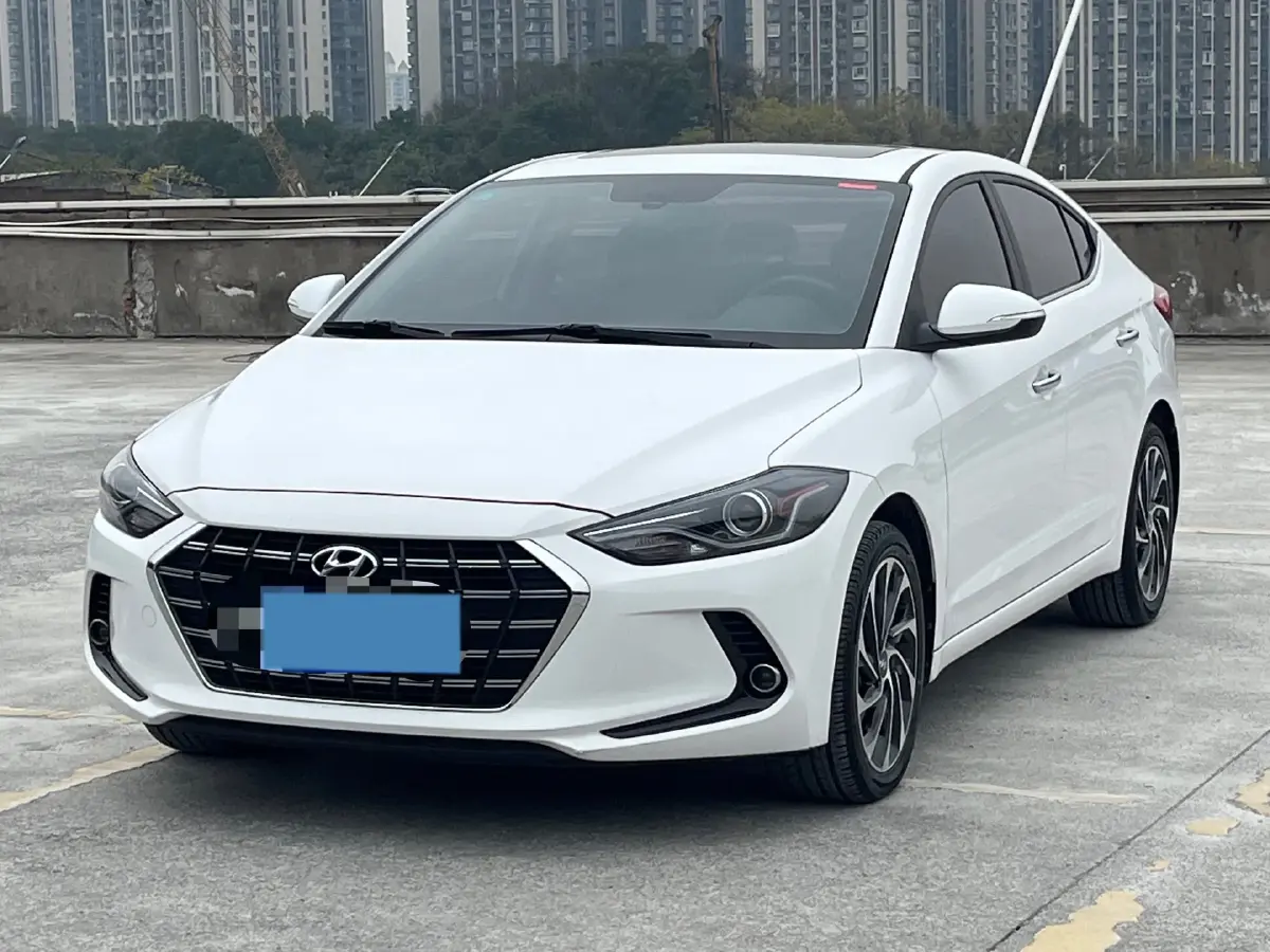 2020 Hyundai Elantra 1.5L 115HP L4 CVT