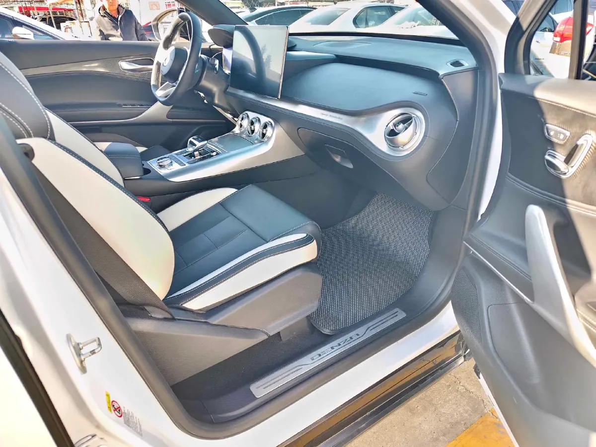 2020 Denza X 2.0T 192HP L4 6DCT PHEV 24KWH,autocango,china used car exporter,china ev exporter,chinese used car exporter,chinese used ev exporter