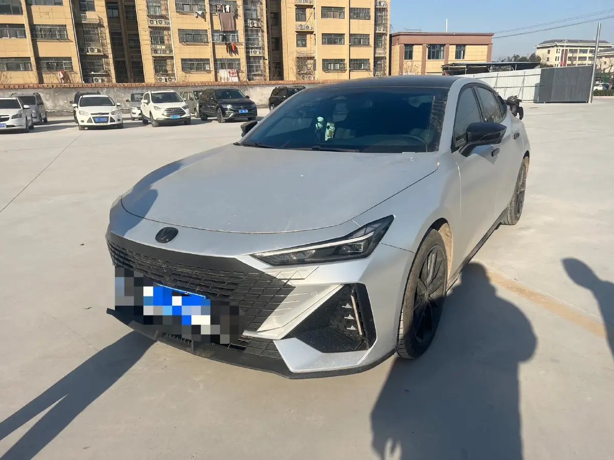 2024 ChangAn UNI-V 1.5T 188HP L4 7DCT