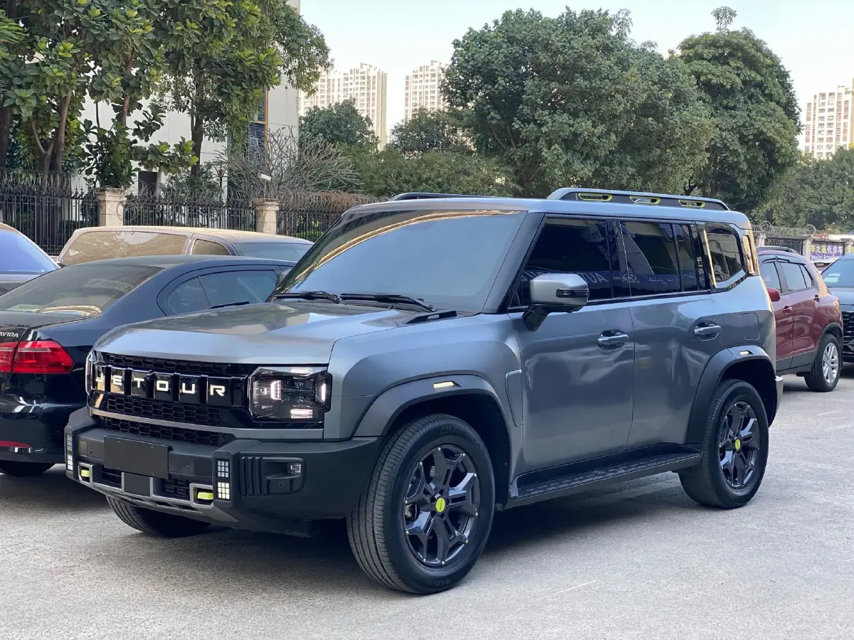 2023 Jetour Traveller 2.0T 254HP L4 8AT