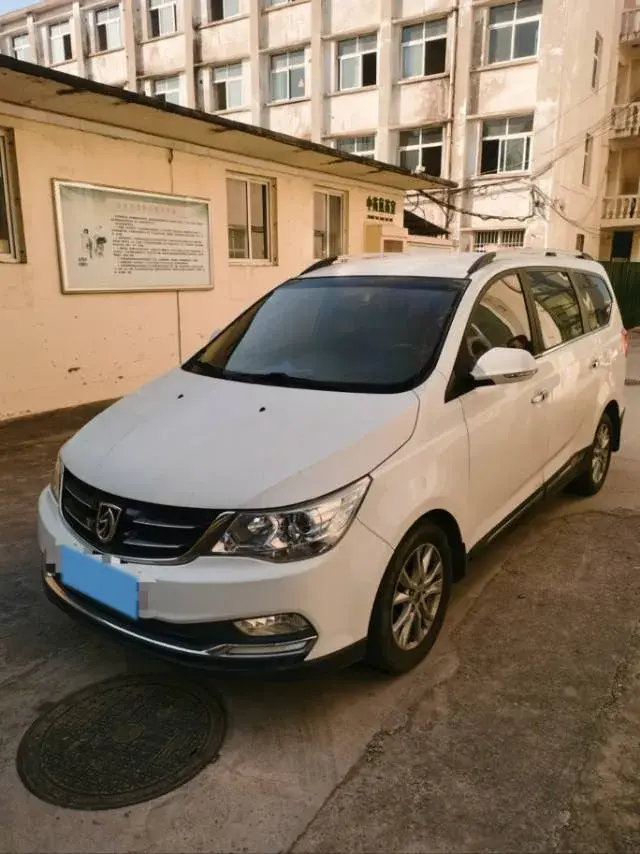 2016 BaoJun 560 1.5T 150HP L4 6MT