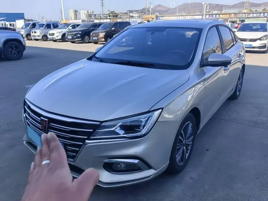 2019 Roewe i5 1.5L 120HP L4 CVT