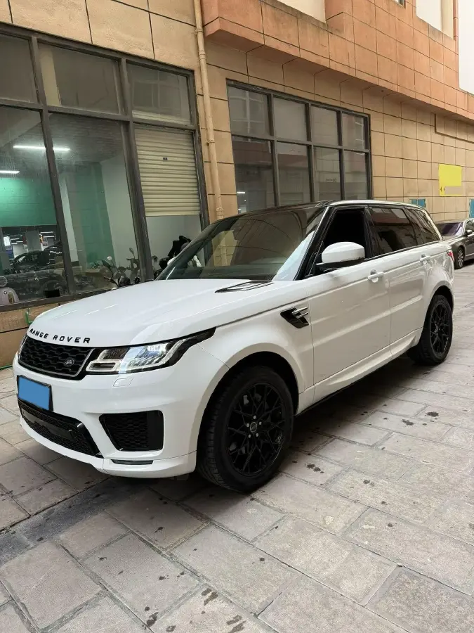2018 Land Rover Range Rover Sport 3.0T 340HP V6 8AT